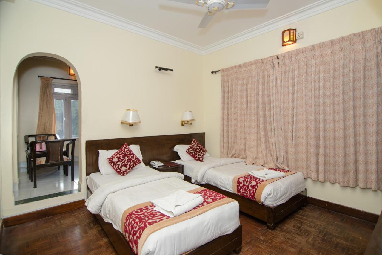 Hotel Panorama Pokhara Buitenkant foto