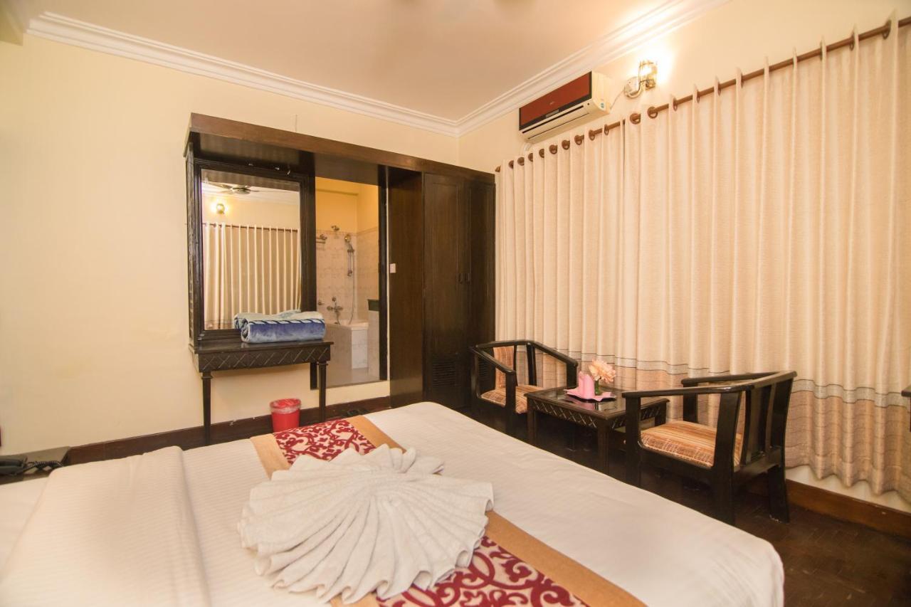 Hotel Panorama Pokhara Buitenkant foto