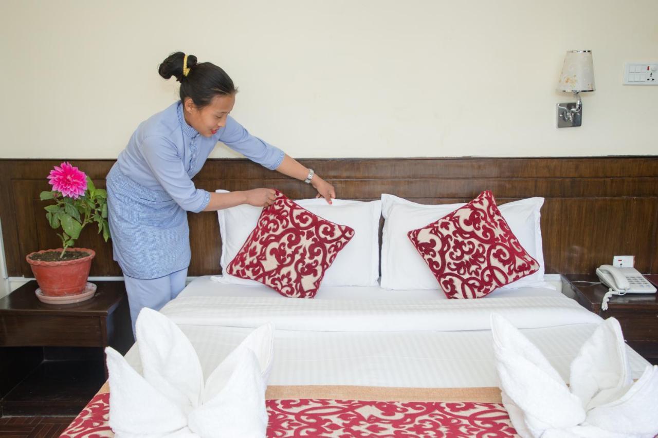 Hotel Panorama Pokhara Buitenkant foto